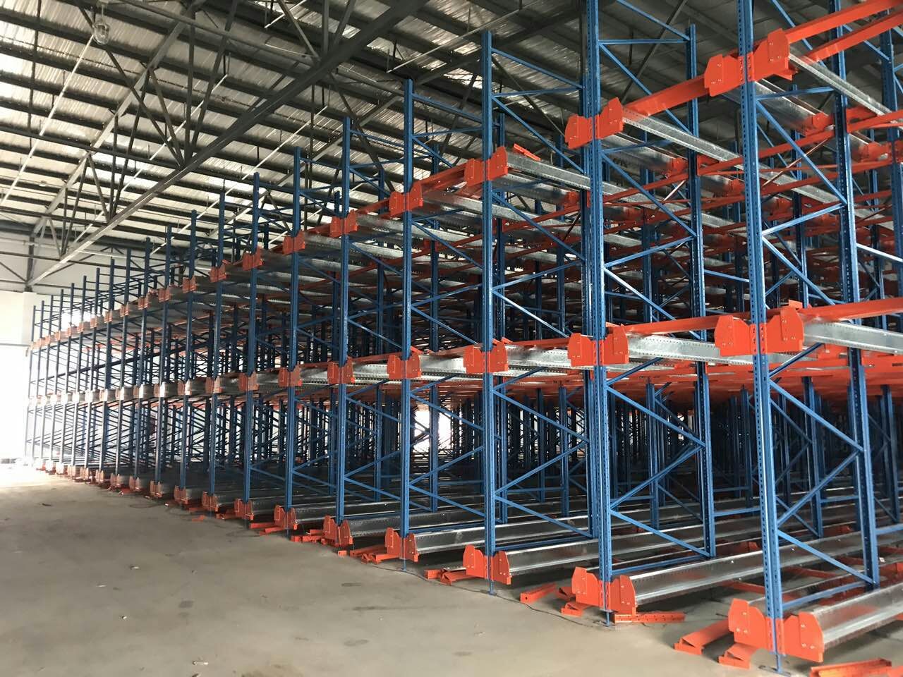 能達穿梭式貨架工程